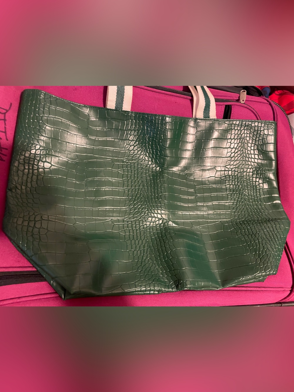 Stylish Green Croc-Embossed Tote Bag